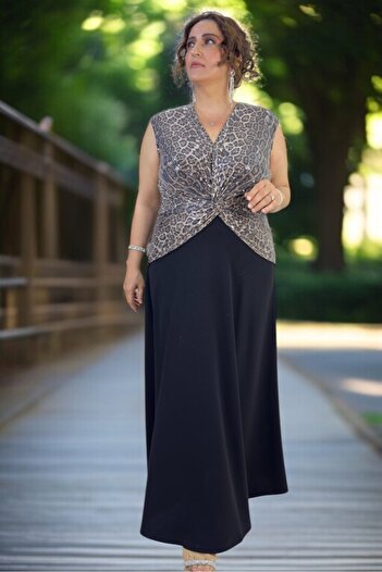 yagmurberen Kruvaze Cut Pul Paillettes Detailled Flare Cut Double Crepe Skirt Plus Size Evening Dress