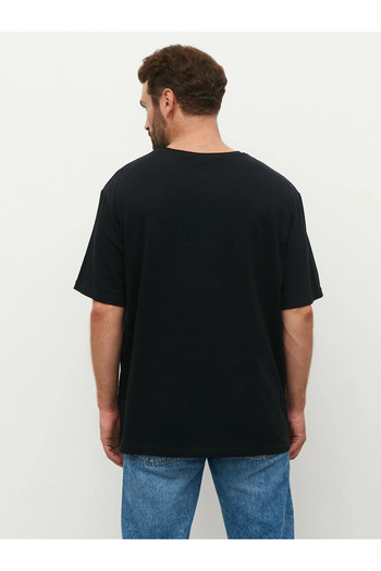 ELNOYA Unisex Cotton Black Oversize "Fish" Printed Crew Neck Comfortable T-Shirt