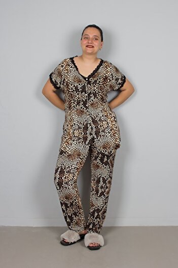 Truva XXL Plus Size Button down Snake Print Pajama Set – Stylish and Comfortable Design