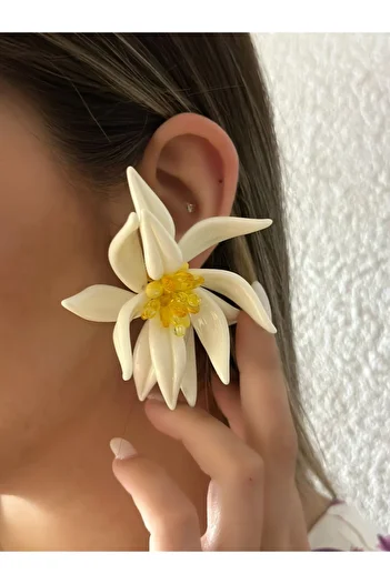 MyladyAccessoriess أقراط زهرة مفصلة بالخرز الأصفر
