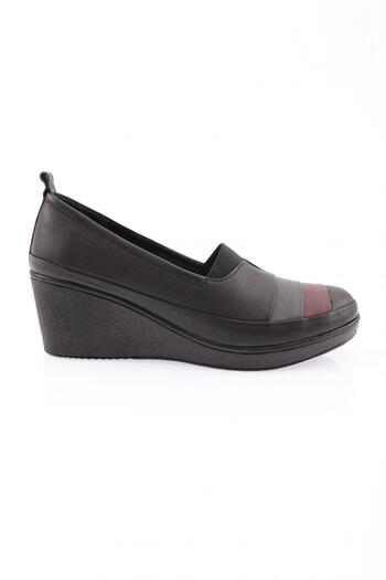 DGN 1062-22k Women's Striped Comfort Shoes