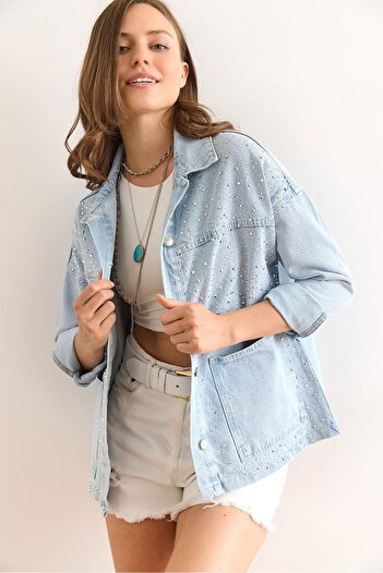 Olalook Women's Blue Sprinkled Stone Detailed Pocket Cotton Denim Jacket Ckt-19000448
