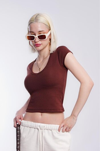 Madmext Chocolate V-Neck Basic Women's T-Shirt Mg2450