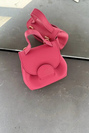 LEONAS Stylish and Basic Women's Cross Hand and Shoulder Bag Polen Fuchsia with Curved Detail