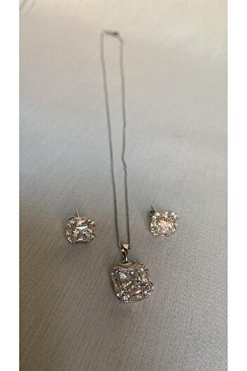 ZRN AKSESUAR Necklace and Earring Set Baguette Style Stylish Set for Wedding and Daily Use Silver Color Xuping Quality