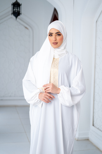 SIDRAALMONTAHA Al-Safa model abaya with Islamic designs and a free shawl
