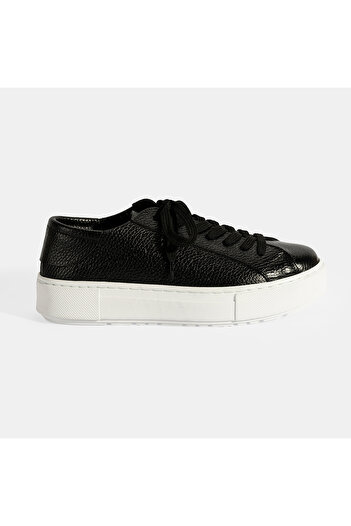 Desa Women's Black Lace-Up Leather Casual Shoes