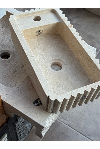 Polen Stone 🔹 Polen Stone Traverten Doğal Taş Lavabo – Fitilli Model