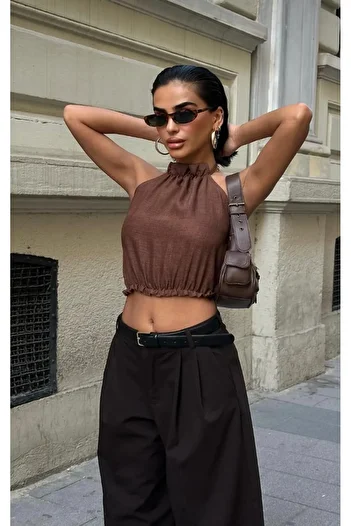 World Fashion Trends Μπλούζα χαμηλής κοπής στην πλάτη