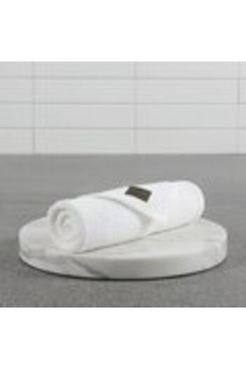 Generic Premium Cotton Face Towel – Quick Dry & Gentle on Skin White