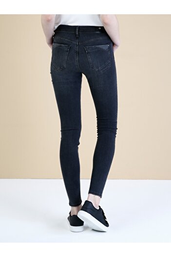 Colin's Super Slim Fit Yüksel Bel Dar Paça Kadın Siyah Jean Pantolon
