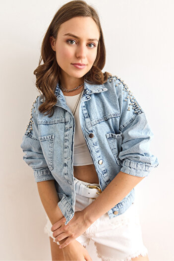 Olalook Women's Blue Shoulder Back Metal Bead Garnish Cotton Denim Jacket Ckt-19000446