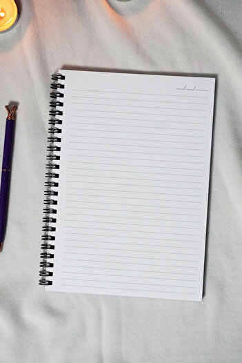 markcat Caiet A5 cu tematică trandafir cu copertă neagră Kraft - Caiet cu linii - 60 de coli (120 de pagini) 15x21 cm