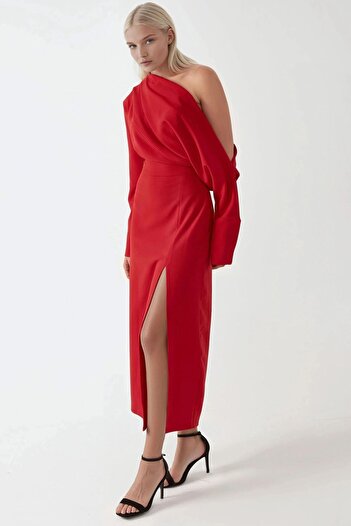 Hiccup Asimetrik Yaka Yırtmaçlı Bodycon Midi Elbise