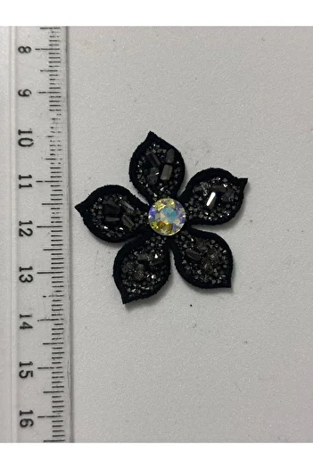 BEİLYS COSMETİCS & ACCESSORY Iron-On Shiny Stone Flower Applique Crystal Stone Shoes, Bags and Clothing Accessories