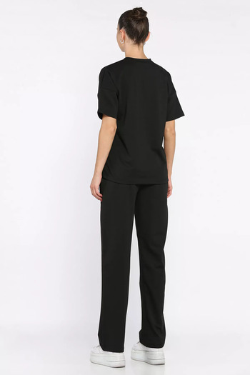GÜLSELİ Black Women's Heart Embroidered Crew Neck T-Shirt Pants Two-Piece Set