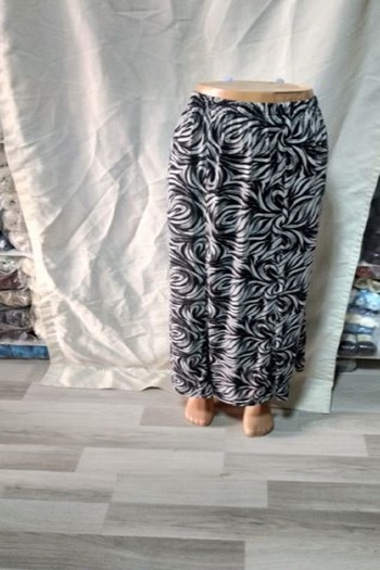 ARG Black - White Balloon Skirt Six Pieces with Elastic Waist 1 Piece Skirt Quality Stylish Beautiful
