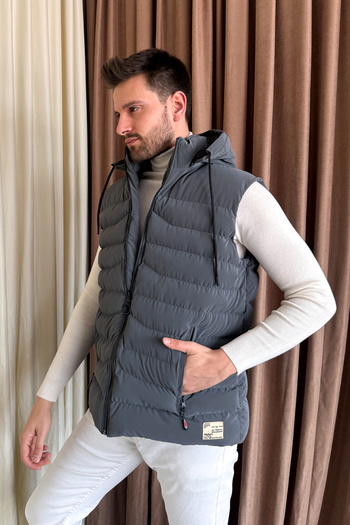 ModaPlaza Men's Hooded Puffer Vest