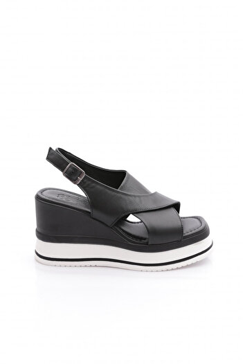 DGN 722-24170 Women's Mega Thick Sole Sandals
