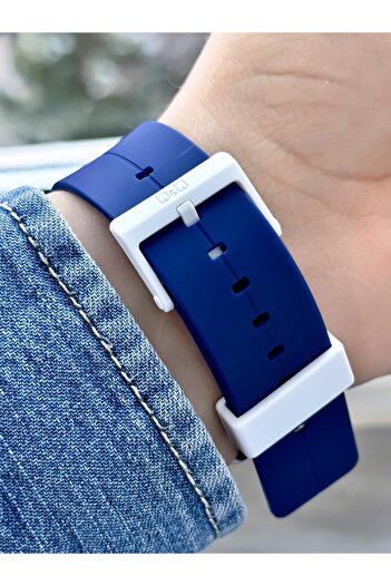 Q&Q Waterproof Plastic Cord Men Wrist Watch