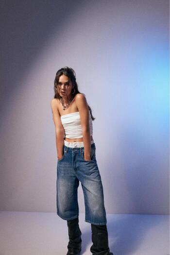 bases. Boxer Detailed Bermuda Shorts