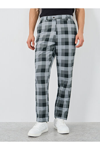 Take Two By Styli Plaid Flat Front Relaxed Fit Pants with Pockets