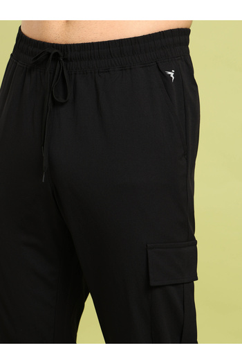 Technosport By Styli Men Solid Relaxed Fit Cargo Pants with TS FLEXI