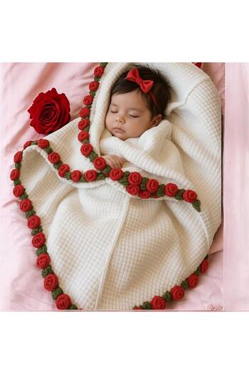 Charme Elegant Hand Knitted Bouquet Baby Blanket
