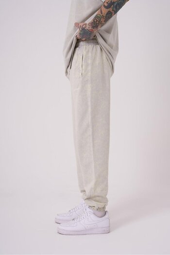 Machinist Men's Relaxed Washed Soft Beige Spotted Sweatpants