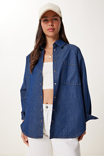 Happiness İstanbul Kadın Koyu Mavi Cep Detaylı Denim Gömlek MX00221