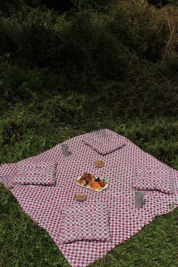 ADARYA HOME Yer Masa Piknik Örtüsü Sofra Bezi 160 X 160 , 4 Minder 45 X 45cm Set (FUŞYA)