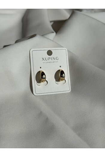 LUSORA ACCESORY Women's Gold Color Minimal Curved Earrings - Casual and Stylish Design