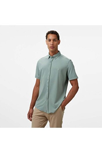 Nautica Men's Green Classic Fit Shirt