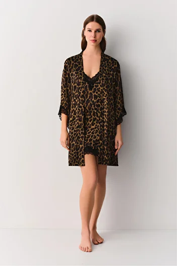SUWEN Lioness Dressing Gown