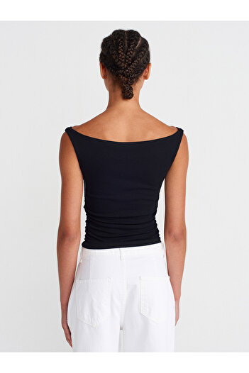 Dilvin 31862 Gathered Off-The-Shoulder Top-Black