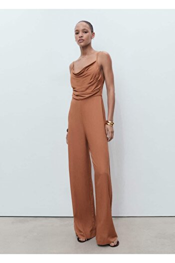 MANGO Woman Ολόσωμη φόρμα με μακρύ γιακά