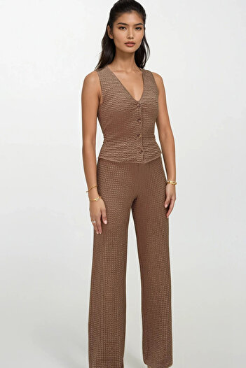 Trend Alaçatı Stili Women's Milk Coffee V-Neck Buttoned Vest and Pants Suit Alc-X13583