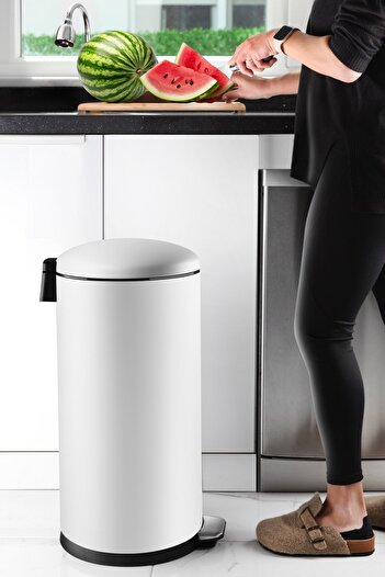 Prima Nova Stainless Steel Curved Lid Trash Can 40 Liters Matte White