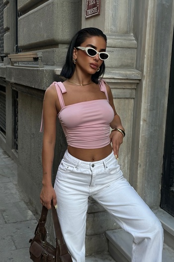 World Fashion Trends WFT5023B Fiyonklu Geniş Askılı Crop Bluz