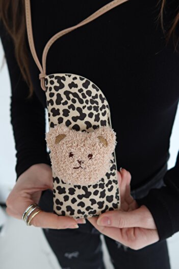 TAKIŞTIR Cream Color Leopard Patterned Teddy Bear Figured Neck Hanging Glasses Case