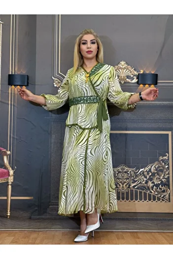 Yeşilmoda Evening Dress,Skirt Dress,Lined,High Quality,Chiffon Fabric,Evening Dress,Green,Pleated,V-Neck,Handwork