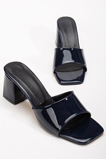 Dilimler Ayakkabı Patent Leather and Plain Tekband Navy Blue Patent Leather Women's Heeled Slippers