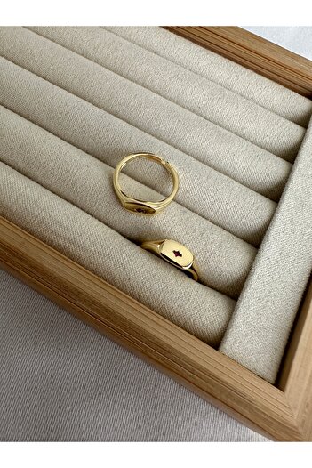 ringbox Fuchsia Tiny Stone Little Finger Ring