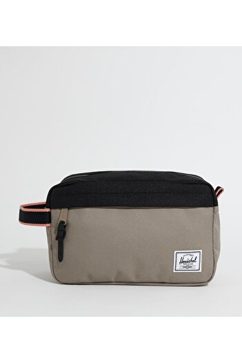 Herschel Supply Co. Chapter Travel Kit