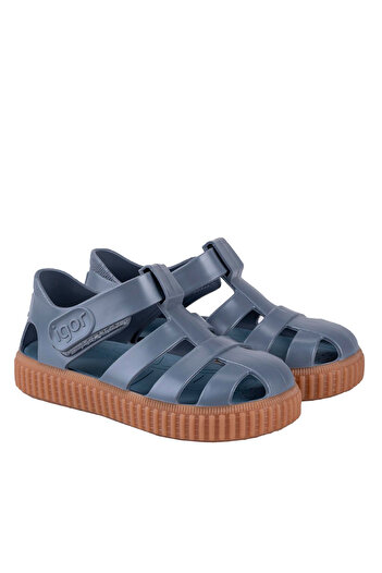IGOR Size 22-32 Closed Front Lightweight Unisex Girls-Boys Sandals