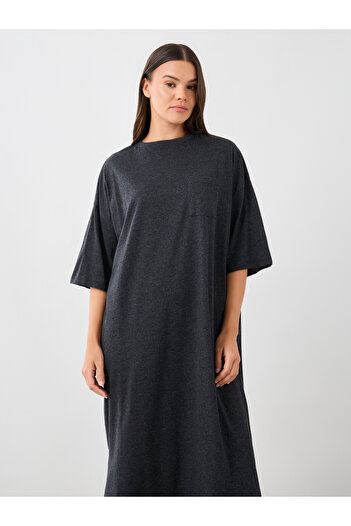 Styli Solid Dropped Shoulder Pocket Detail Nightdress with Side Slit