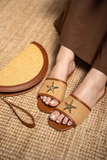LAMİNTA Ψάθινες παντόφλες Mendez με αξεσουάρ Starfish