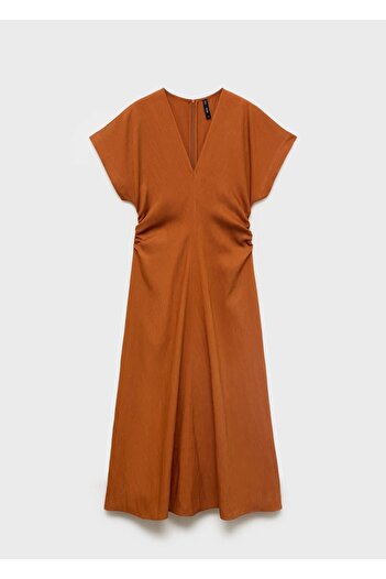 MANGO Woman Yanları büzgülü midi dress