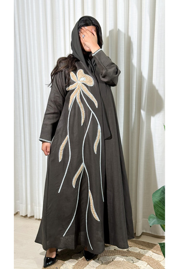 Elegant Japanese linen abaya with embroidered embroidery, olive color