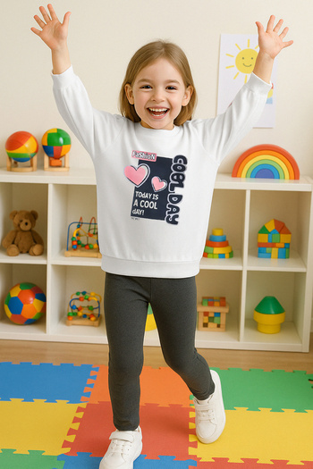 TRENDYOLKIDS Ecru Cotton Crew Neck Girl's Set - Tkdaw25Au00063